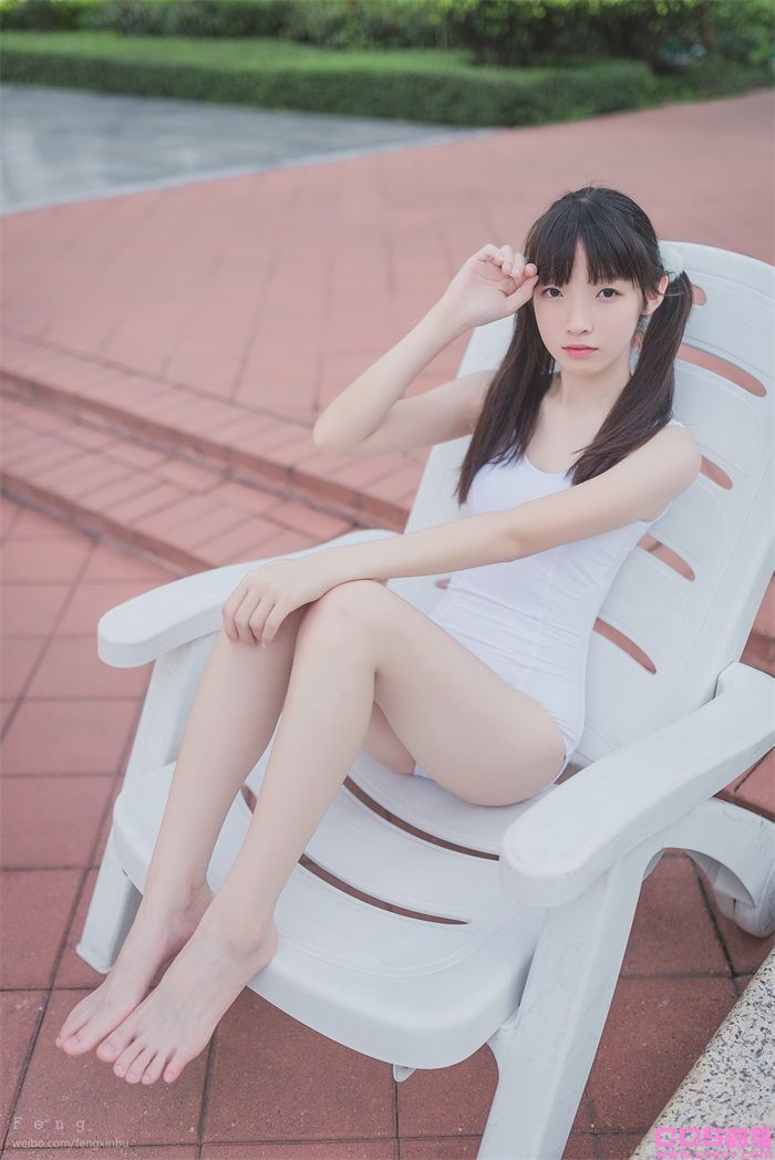 风之领域写真 No.053 泳池边的长腿MM【29P/41.5MB】(图3)