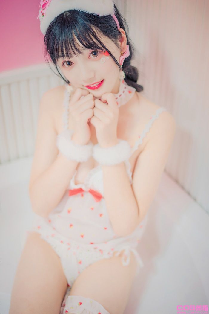 风之领域写真 No.183 草梅裙睡衣【43P/552MB】(图1)