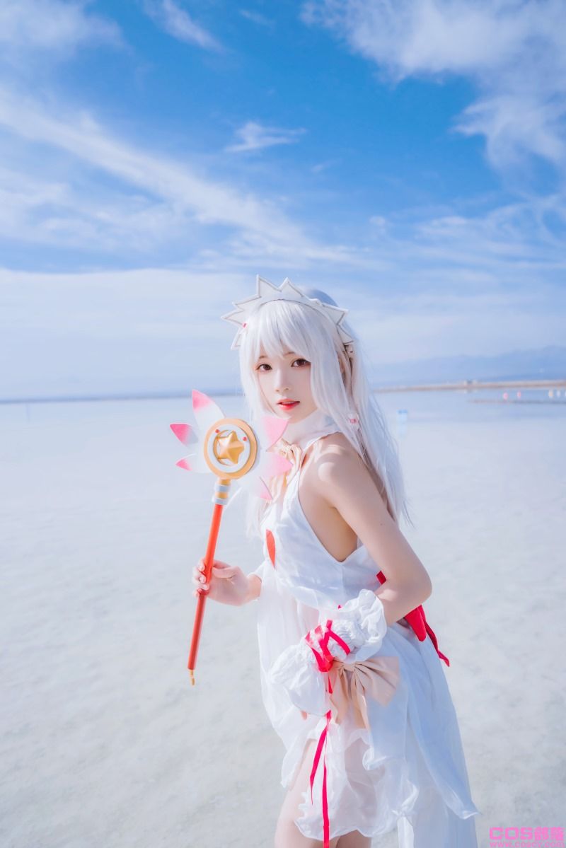 人气Coser@桜桃喵 伊莉雅【27P/297MB】(图3)