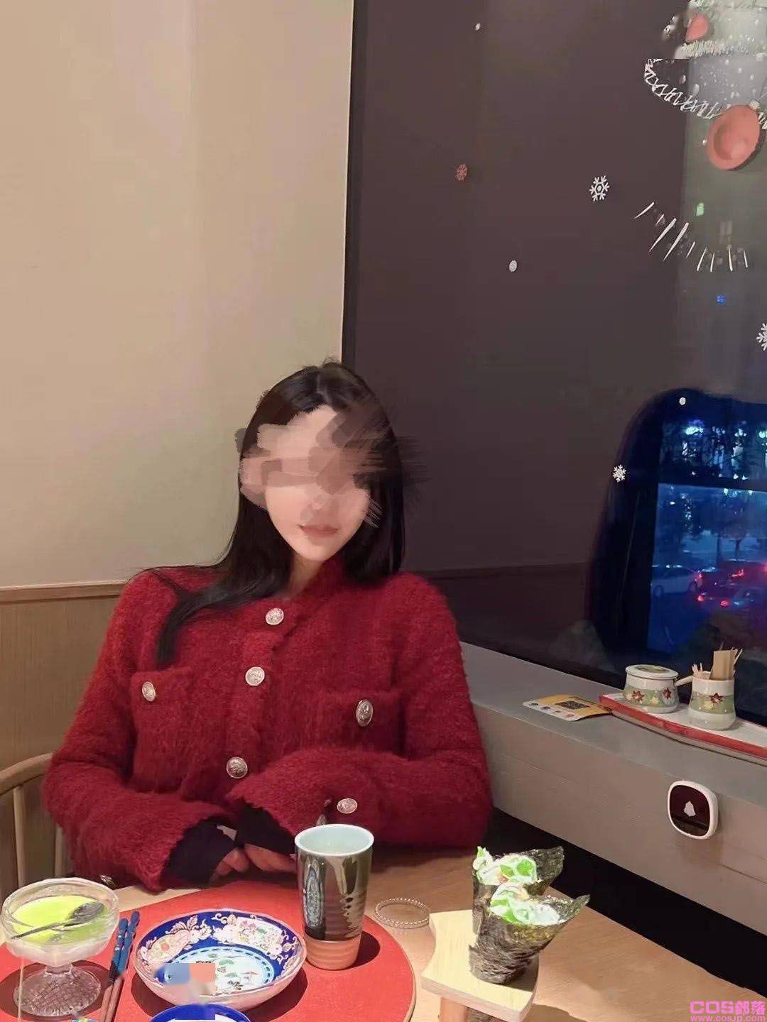 台州渣女董小姐的瓜：与其院长在办公室，厕所，酒店，车里啪啪(图1)