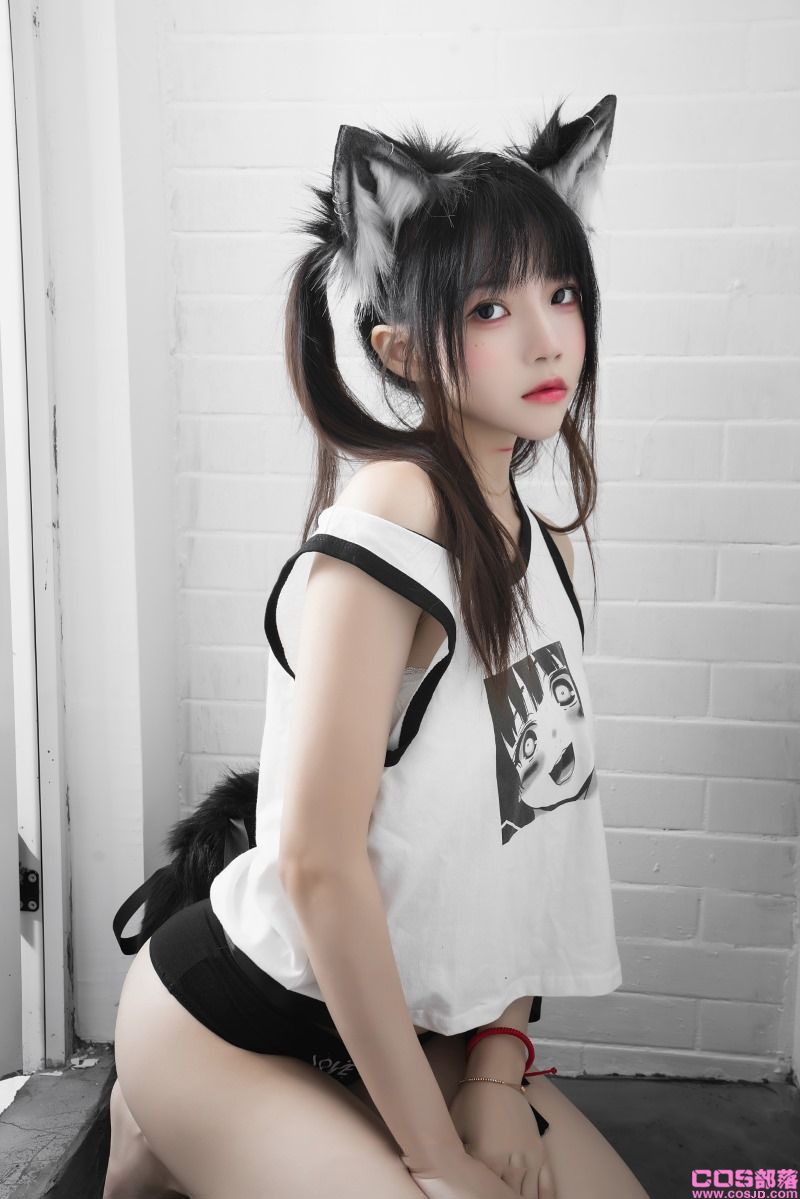 人气Coser@桜桃喵 狼崽崽 [60P1.05GB](图3)