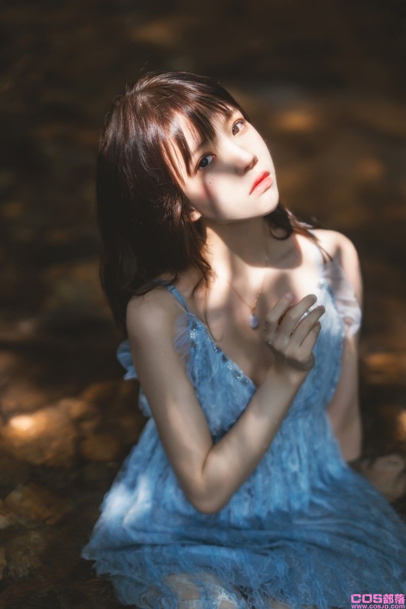 人气Coser@桜桃喵 沉溺 [19P/374MB](图1)