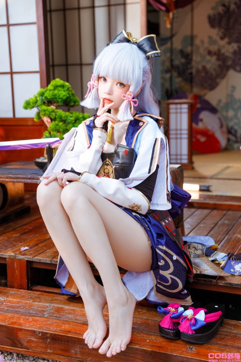 人气Coser@桜桃喵 神里绫华 [34P/483MB](图1)