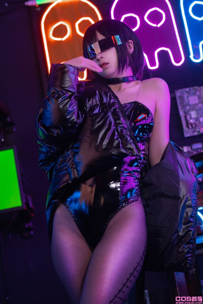 网紅Coser@疯猫ss 赛博少女 [40P/812MB](图2)