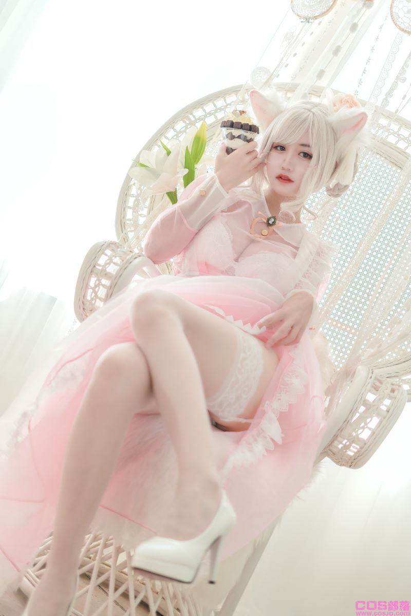 人气Coser@小仓千代 透明女仆粉色 [24P/268MB](图2)