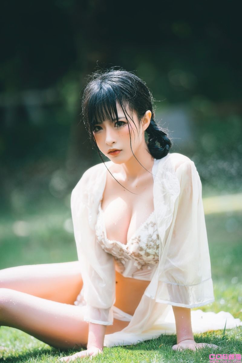 知名动漫博主@清水由乃 湿水洛丽塔 [61P/1V/2.26G](图2)