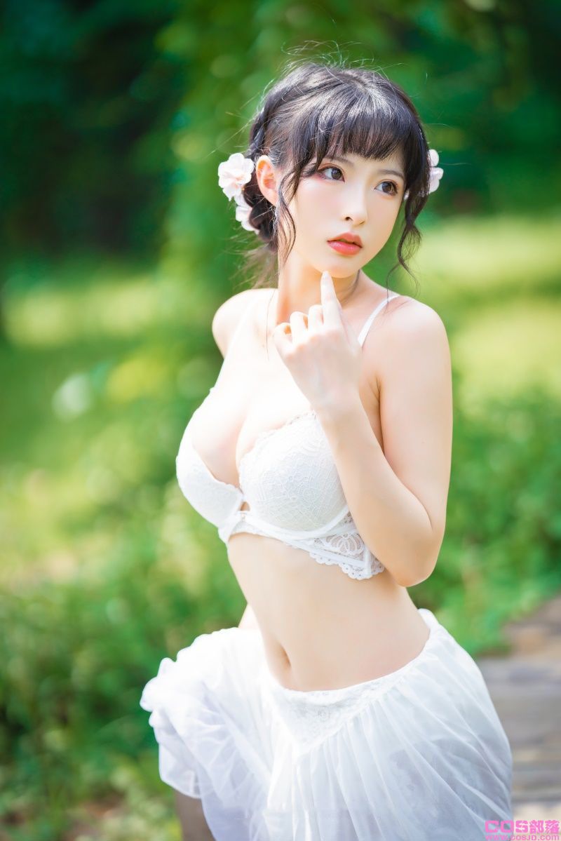 知名动漫博主@清水由乃 雷丝花园 [34P/794MB](图3)
