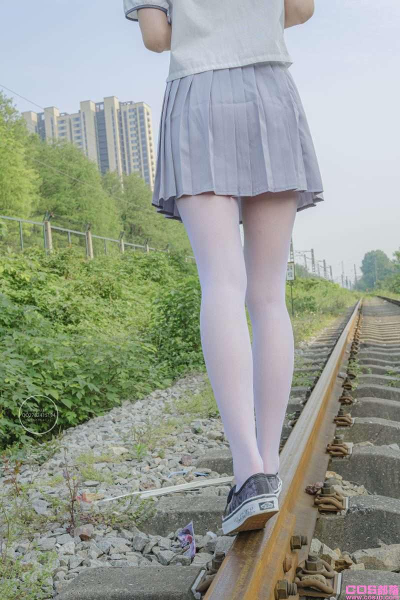 森萝财团 有料038 出境：吸吸 [60P/764MB](图1)