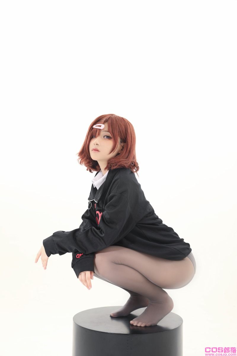 颜值博主@幼愛Youmeko 樋口円香灰丝 [25P/119MB](图2)