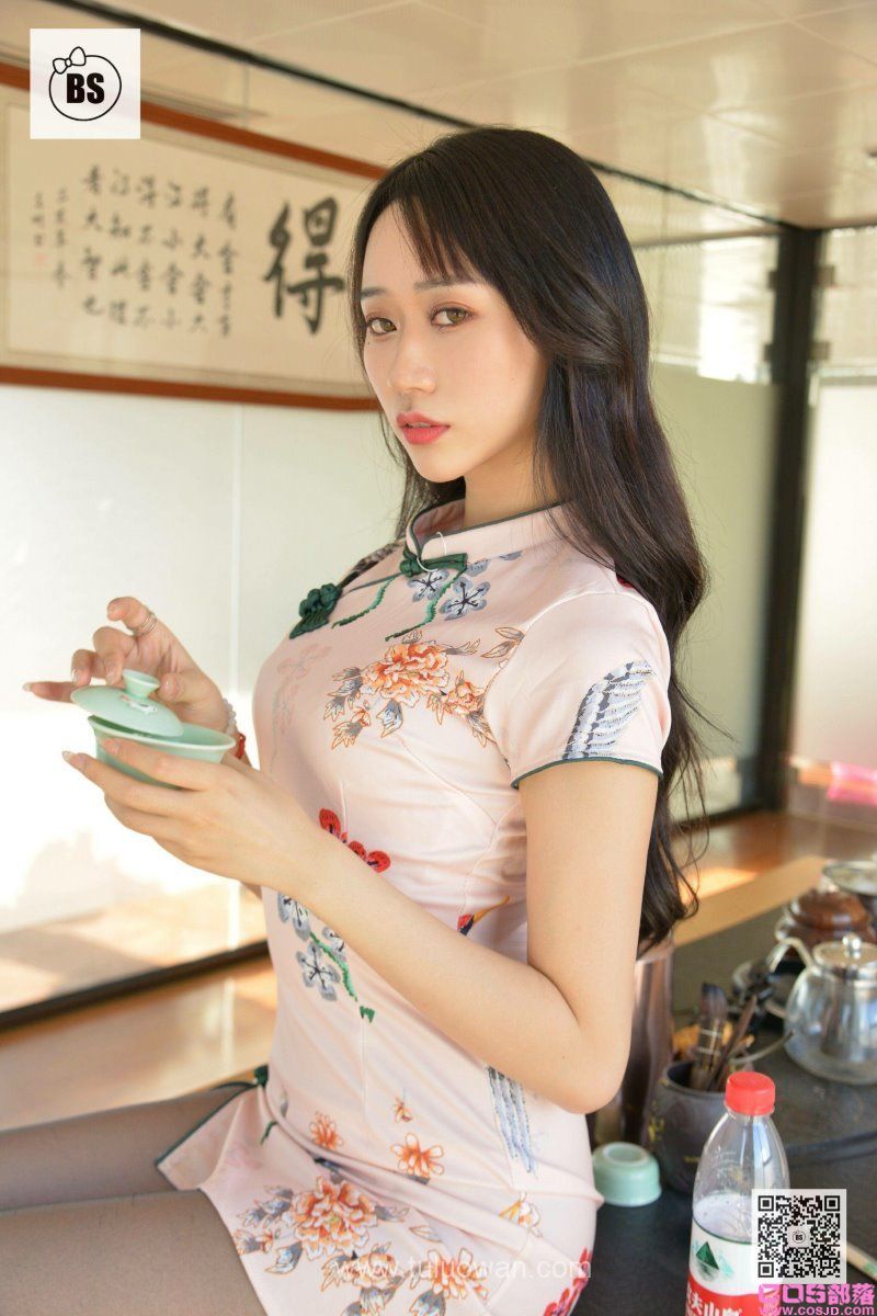 我丝你想 MX014 美西 新来的女助理4 [75P/106MB](图3)
