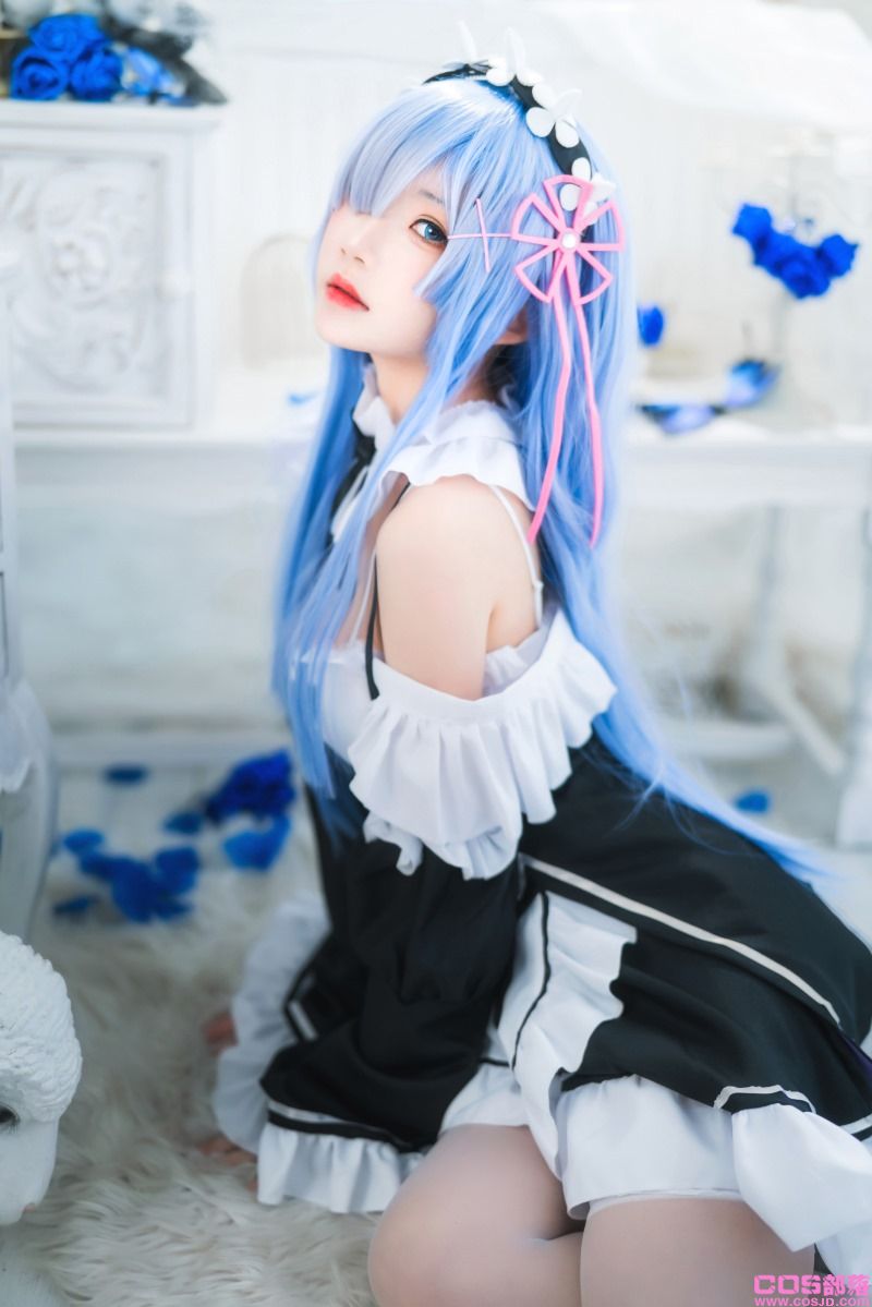 人气Coser@桜桃喵 长发蕾姆02 [44P/684MB](图4)