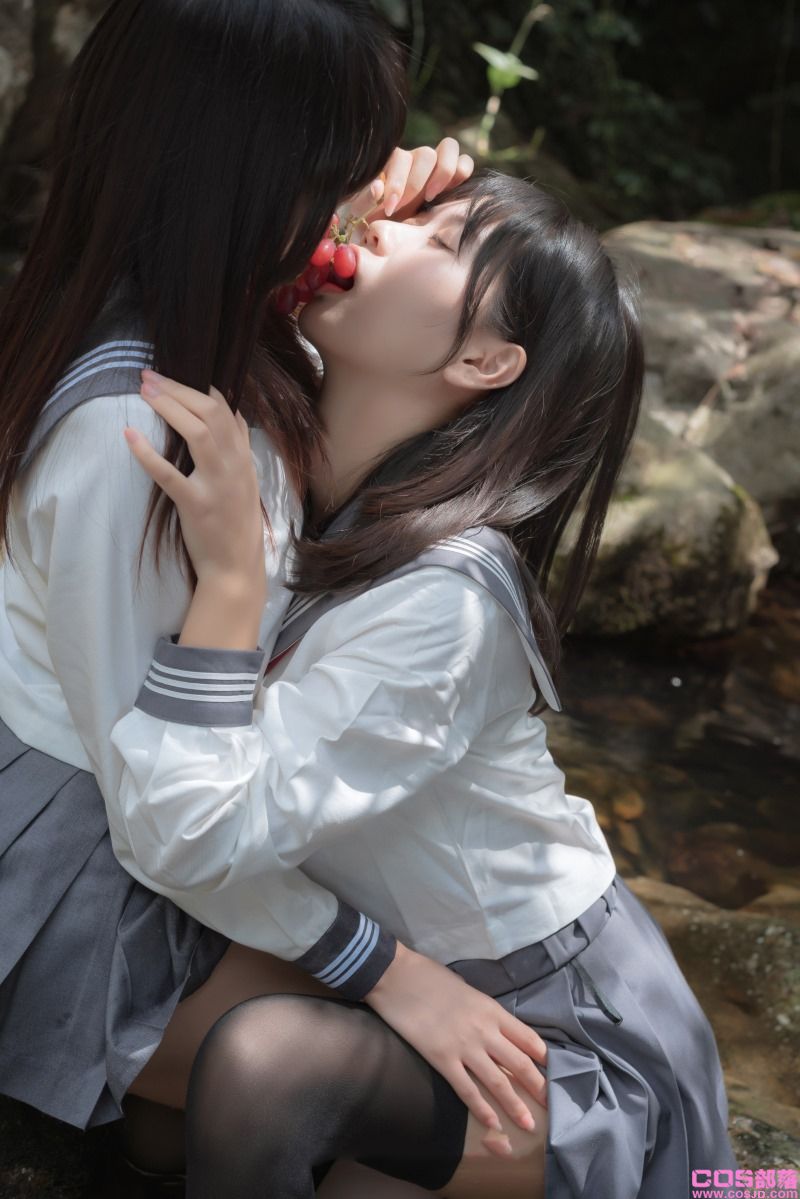 微博网红妹纸@萌芽儿o0 小溪JK百合 &请叫我若生 [93P/1.97G](图2)