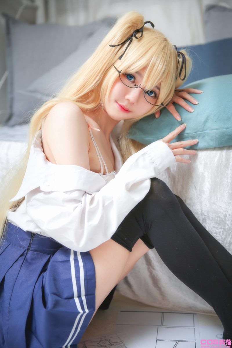 马来西亚妹纸@Sally Dorasnow Eriri School Girl [43P/3V/140MB](图2)