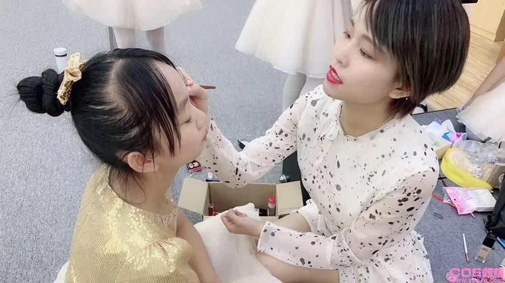 UCSD女博士的瓜 Vince与姐姐真名被扒出(图4)