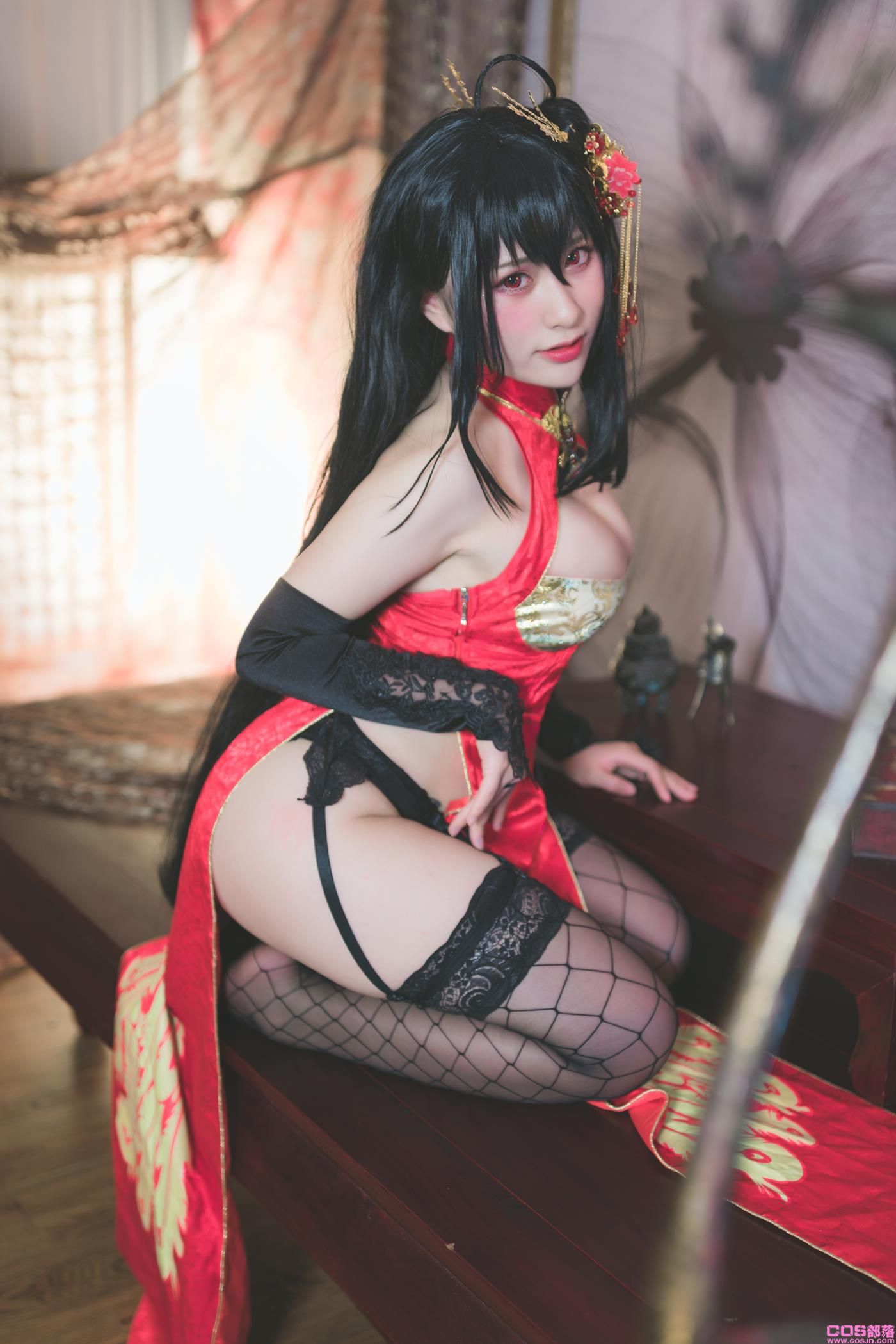 柘烟_Zuken 大凤旗袍 [24P/336MB](图2)